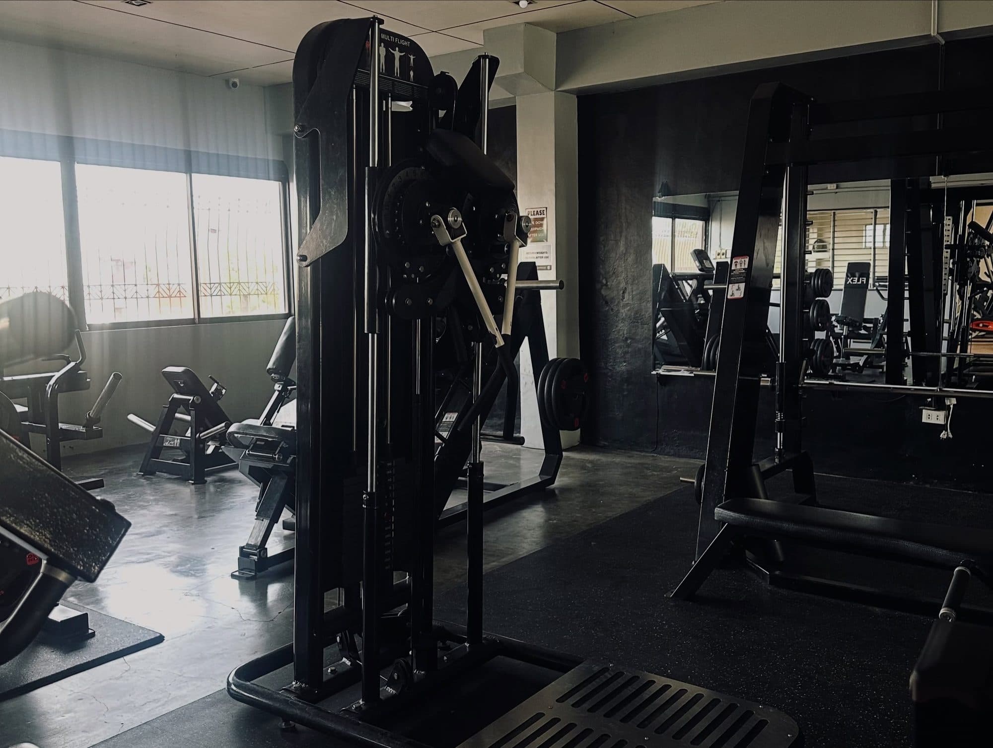 Cable crossover and functional trainer station